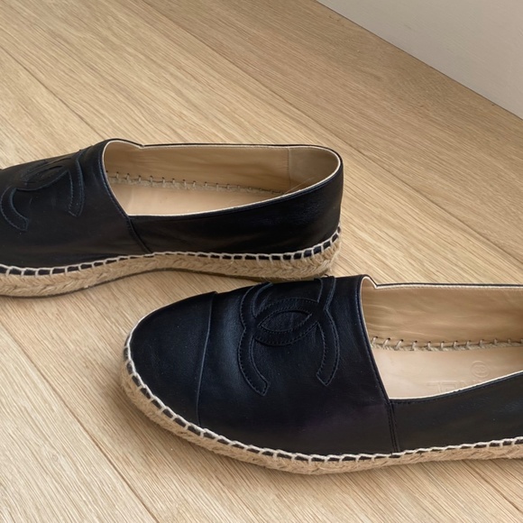 CHANEL WOMEN ESPADRILLES - SIZE 38 - Picture 11 of 13